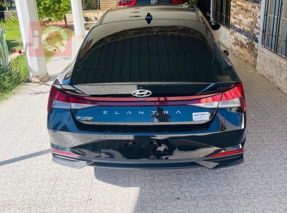 هیوندای ئەلەنترا